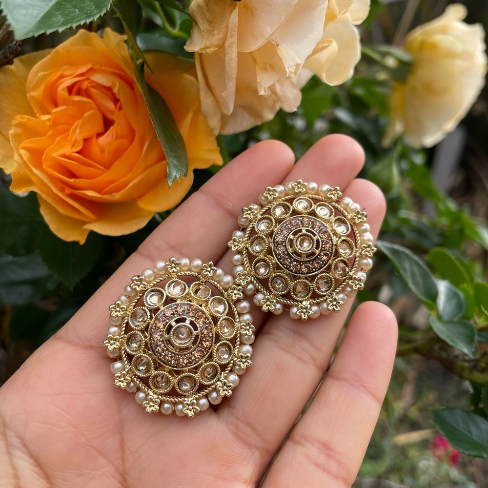 Golden Earrings - Studs